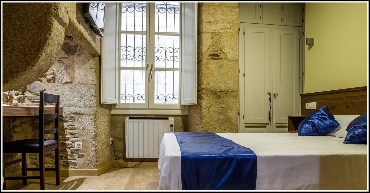 Oxford Suites Santiago De Compostela Bagian luar foto