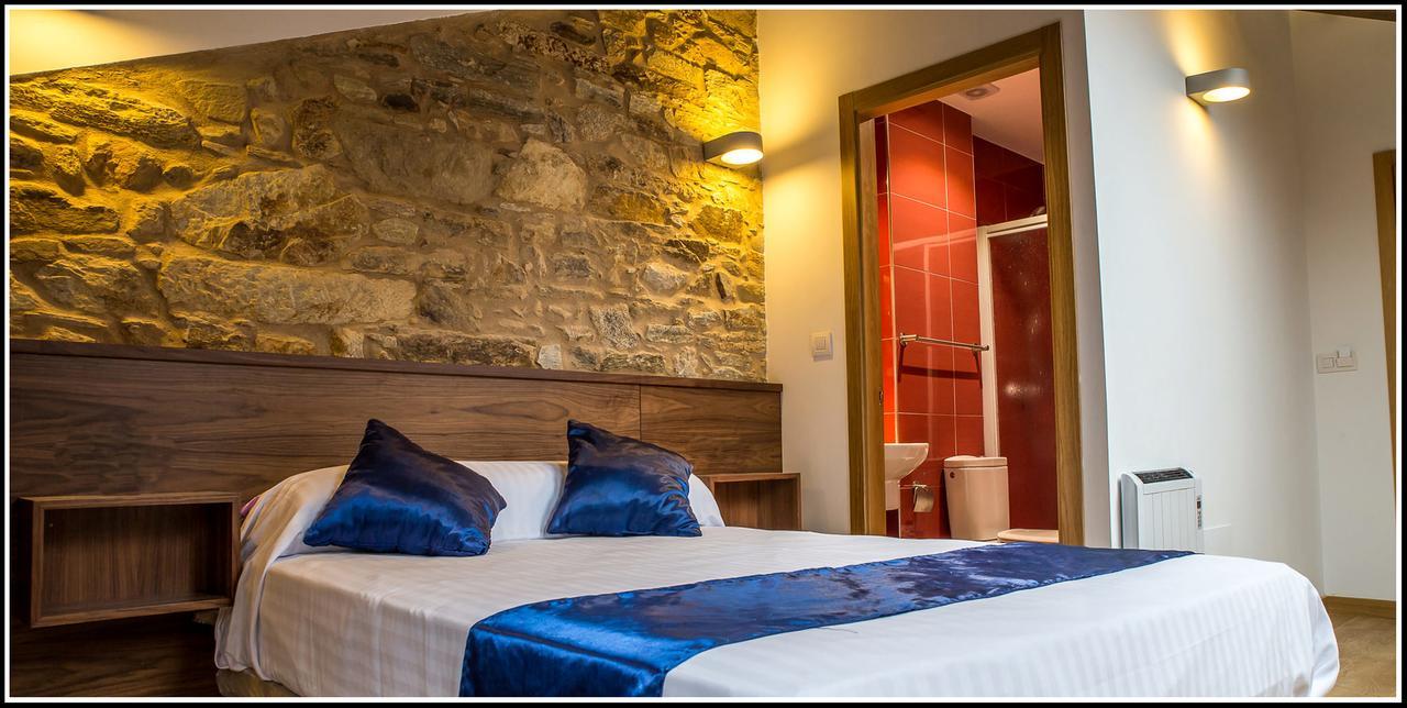 Oxford Suites Santiago De Compostela Bagian luar foto